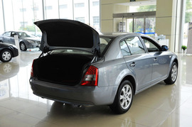 2011款奔腾B70手动精英型到店实拍