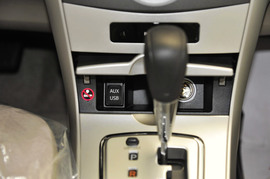 2011款丰田卡罗拉1.6L