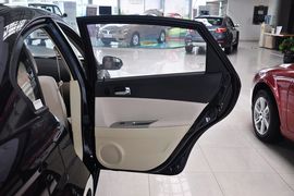 2011款中华骏捷FSV新锐版1.5AT豪华型到店实拍