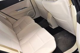 2011款中华骏捷FSV新锐版1.5AT豪华型到店实拍