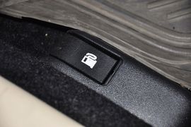 2011款中华骏捷FSV新锐版1.5AT豪华型到店实拍