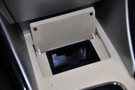 2011款中华骏捷FSV新锐版1.5AT豪华型到店实拍