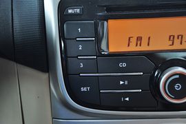 2011款中华骏捷FSV新锐版1.5AT豪华型到店实拍