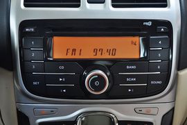 2011款中华骏捷FSV新锐版1.5AT豪华型到店实拍