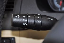 2011款中华骏捷FSV新锐版1.5AT豪华型到店实拍