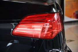 2011款中华骏捷FSV新锐版1.5AT豪华型到店实拍
