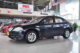 2011款中华骏捷FSV新锐版1.5AT豪华型到店实拍