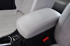 2011款中华H530
