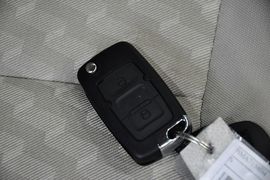 2011款英伦SC7（海景）1.5L手动新锐版标准型实拍