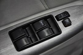 2011款英伦SC7（海景）1.5L手动新锐版标准型实拍