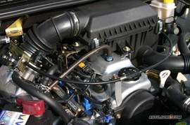 1.3L众泰2008内饰