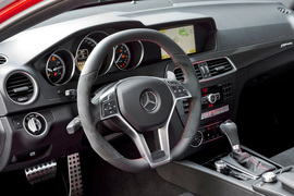 2012奔驰C63AMG