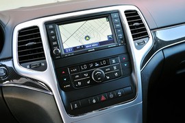 2012款Jeep大切诺基SRT8海外实拍