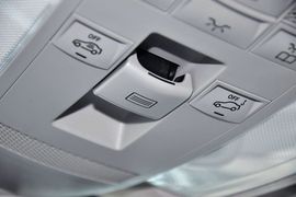 2011款奔驰C200时尚旅行版