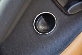 2011款奔驰SL300