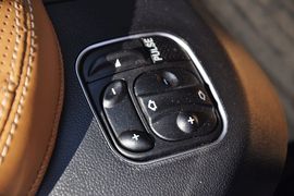 2011款奔驰SL300