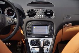 2011款奔驰SL300