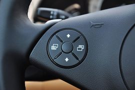 2011款奔驰SL300