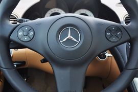 2011款奔驰SL300