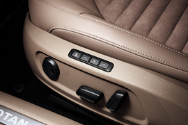 2012款一汽大众全新迈腾