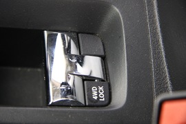 2011款Jeep新指南者2.4L