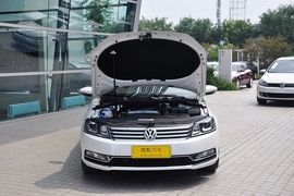 2012款大众全新迈腾
