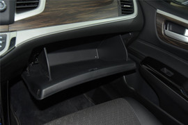 2017款东风本田杰德210TURBO