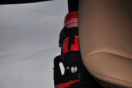 2011款奔驰C200豪华运动旅行版