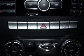 2011款奔驰C200豪华运动旅行版