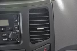 2010款英伦金刚1.5L手动无敌型实拍