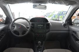 2010款英伦金刚1.5L手动无敌型实拍