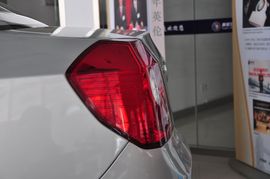 2010款英伦金刚1.5L手动无敌型实拍