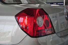 2010款英伦金刚1.5L手动无敌型实拍