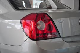 2010款英伦金刚1.5L手动无敌型实拍