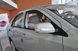 2010款英伦金刚1.5L手动无敌型实拍