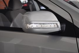 2010款英伦金刚1.5L手动无敌型实拍