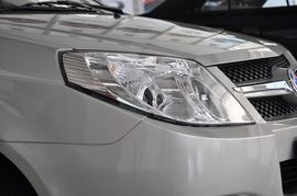 2010款英伦金刚1.5L手动无敌型实拍
