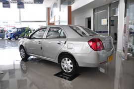 2010款英伦金刚1.5L手动无敌型实拍