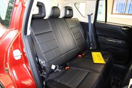 2011款Jeep新指南者2.4L