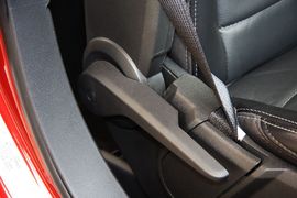 2011款Jeep新指南者2.4L