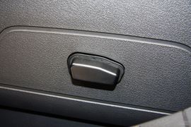 2011款Jeep新指南者2.4L