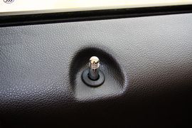 2011款Jeep新指南者2.4L