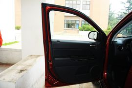 2011款Jeep新指南者2.4L