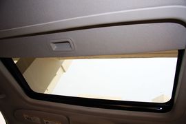 2011款Jeep新指南者2.4L