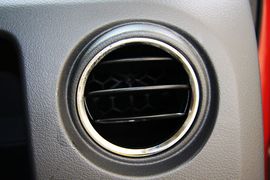 2011款Jeep新指南者2.4L