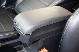 2011款Jeep新指南者2.4L