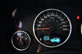 2011款Jeep新指南者2.4L