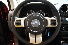 2011款Jeep新指南者2.4L