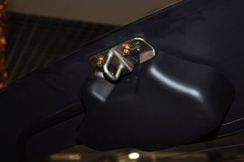 2011款全球鹰熊猫