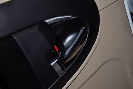 2011款全球鹰熊猫